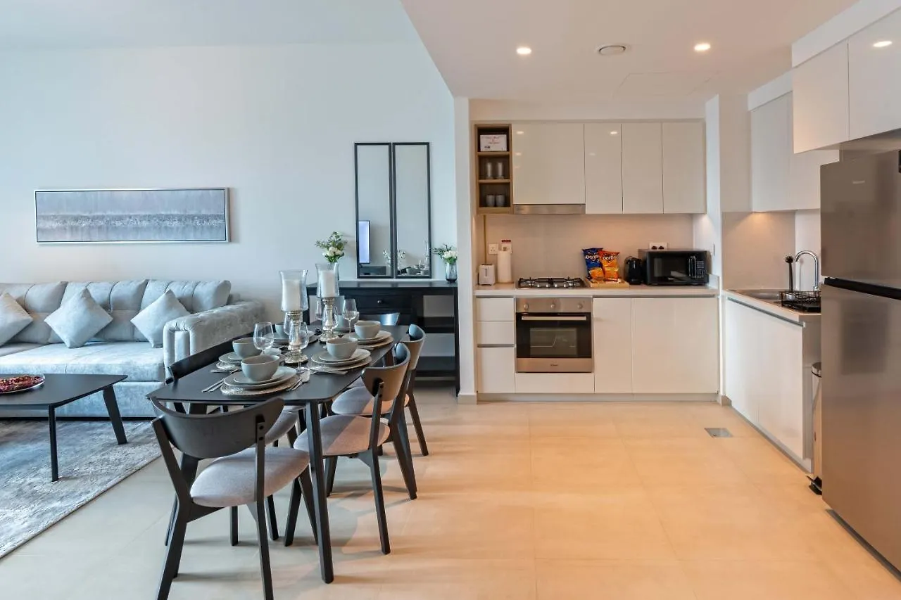 Sleeps 8 Burj Views Direct Dubai Mall Access United Arab Emirates