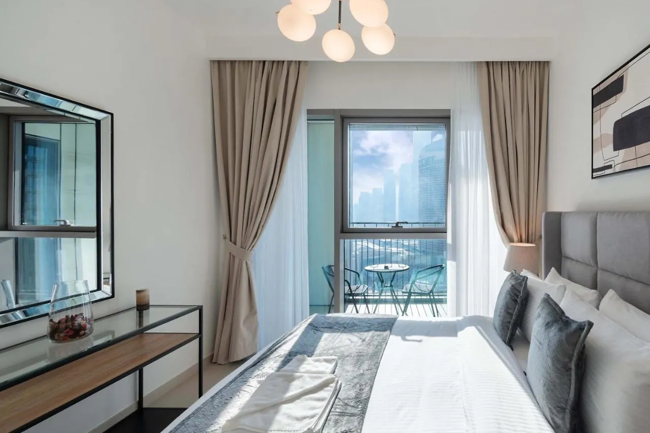 Sleeps 8 Burj Views Direct Dubai Mall Access Apartment