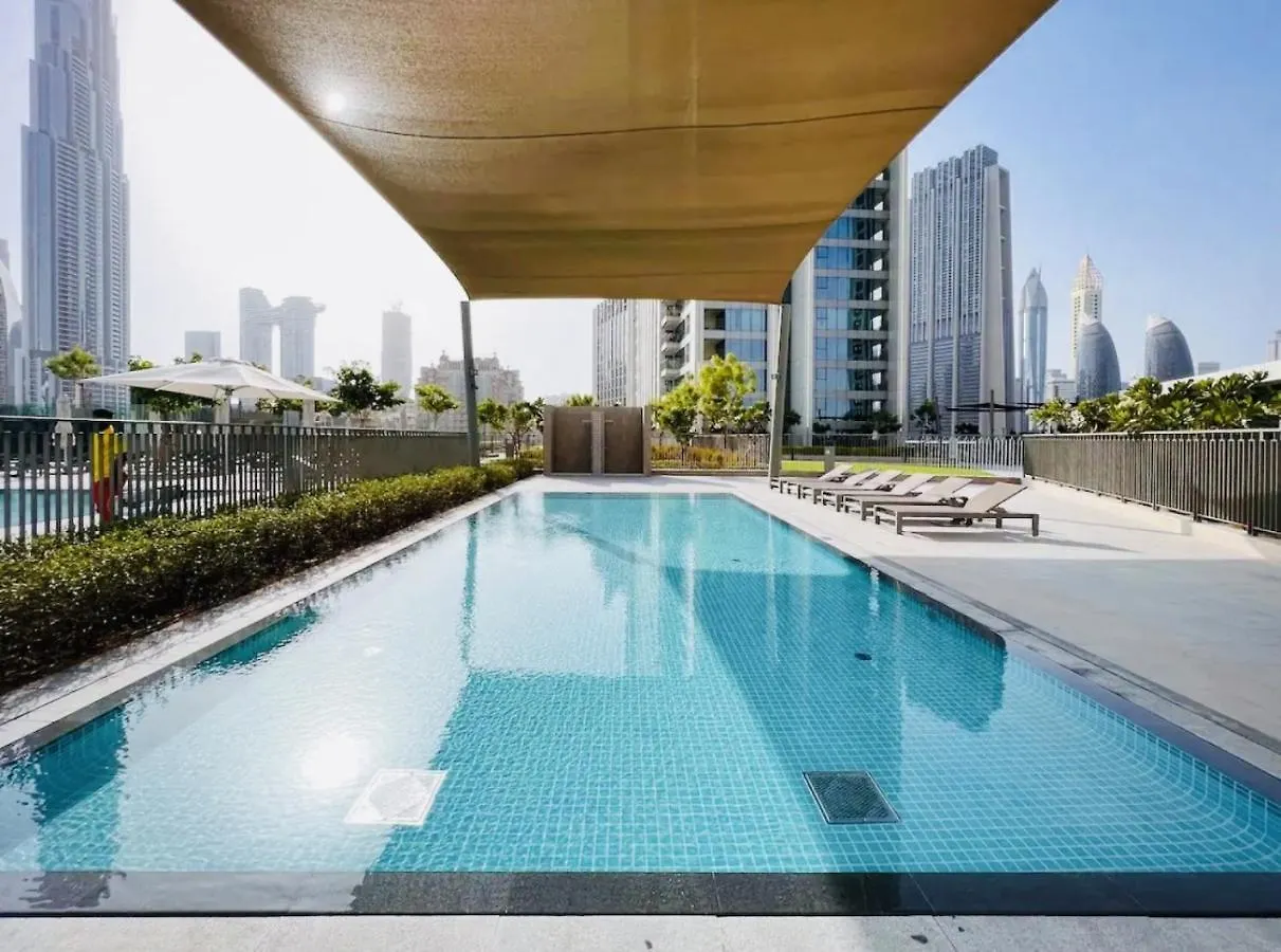 Apartment Sleeps 8 Burj Views Direct Dubai Mall Access United Arab Emirates